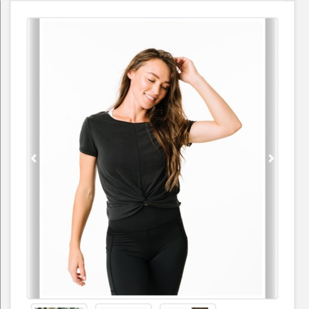 Zyia medium swirl in front tee